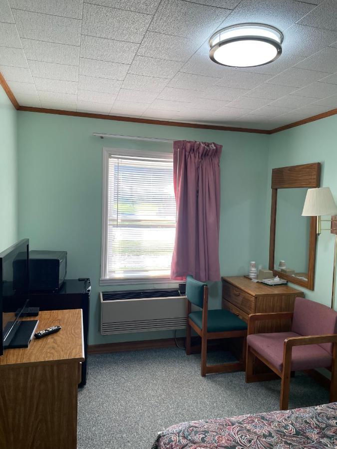 Pine Valley Motel Spruce Pine 외부 사진