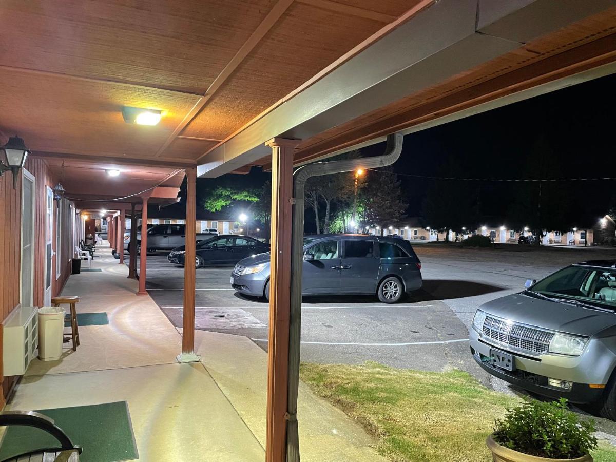 Pine Valley Motel Spruce Pine 외부 사진