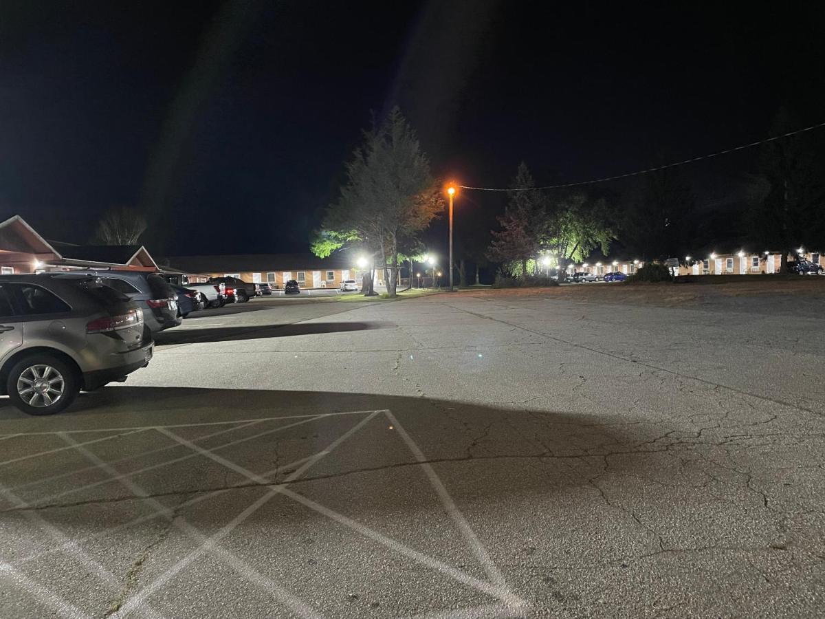 Pine Valley Motel Spruce Pine 외부 사진