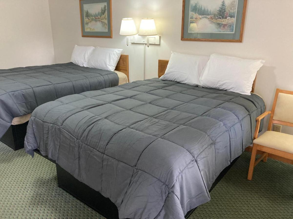 Pine Valley Motel Spruce Pine 외부 사진