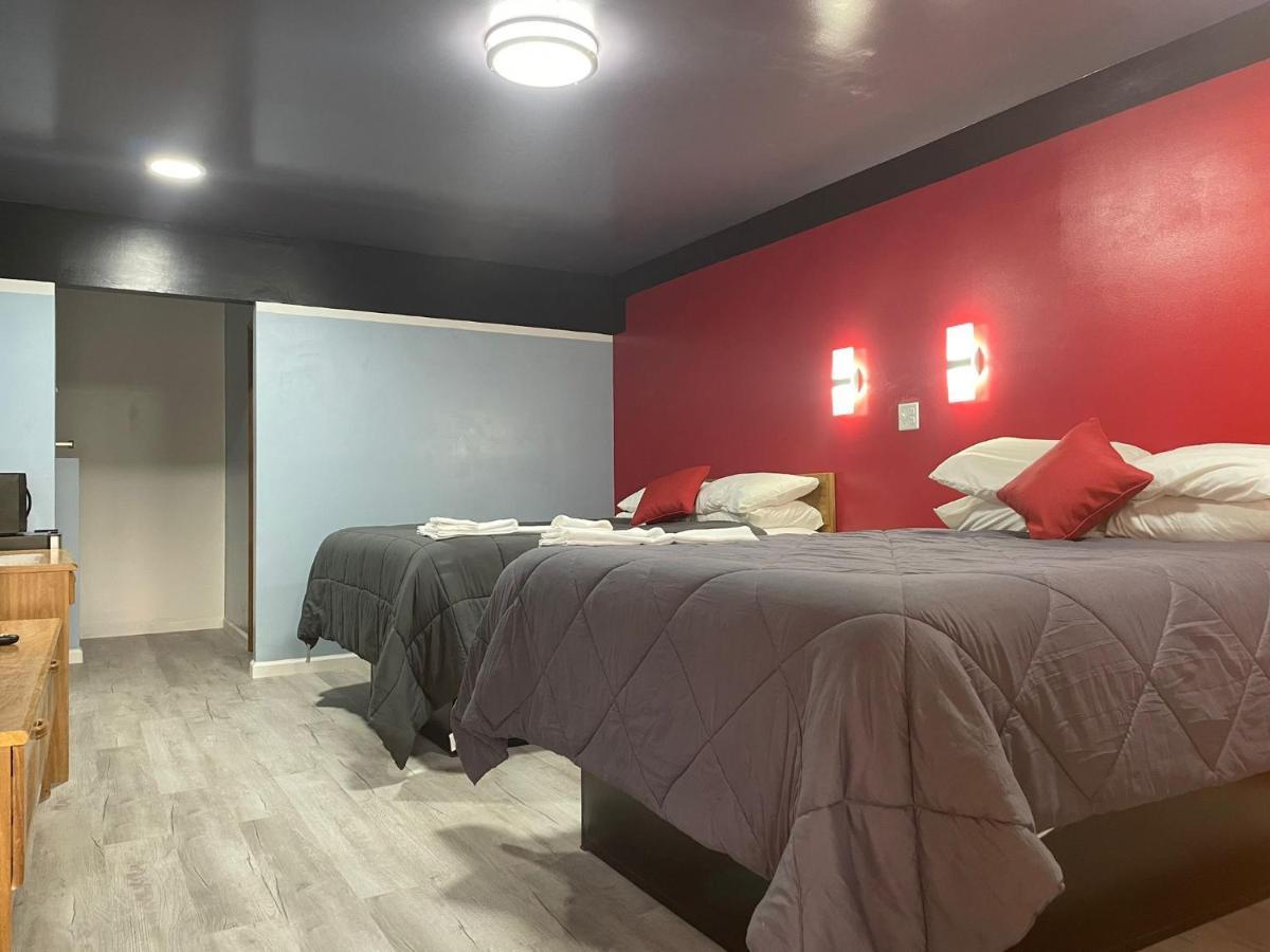 Pine Valley Motel Spruce Pine 외부 사진